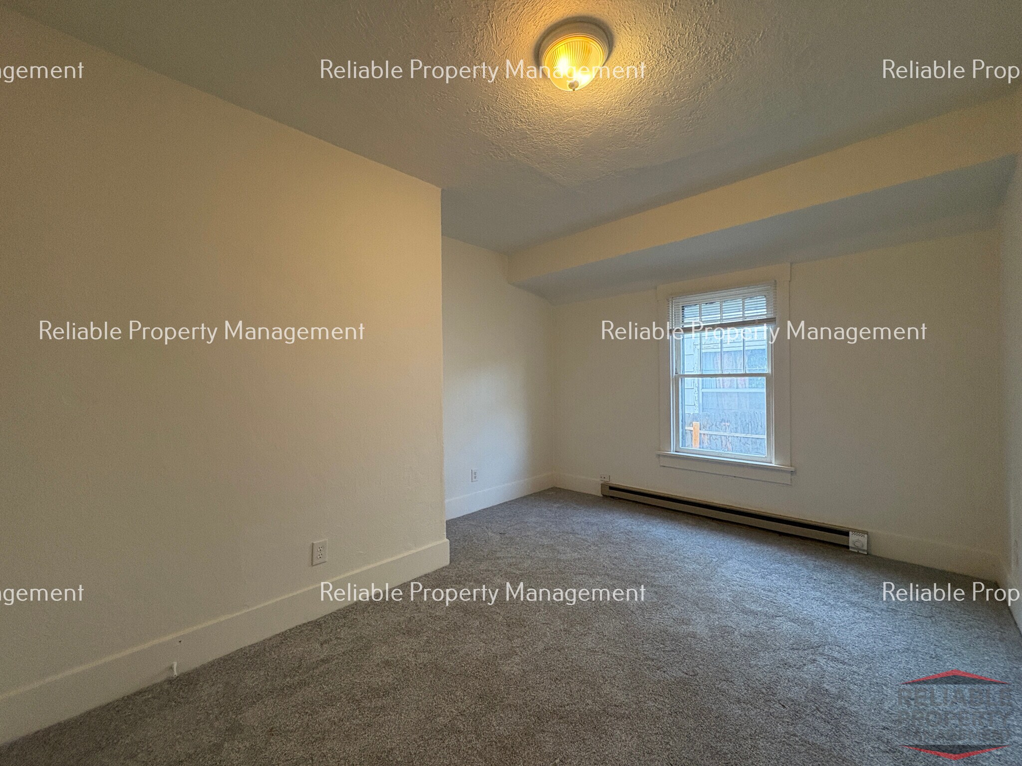 Building Photo - 562 I St