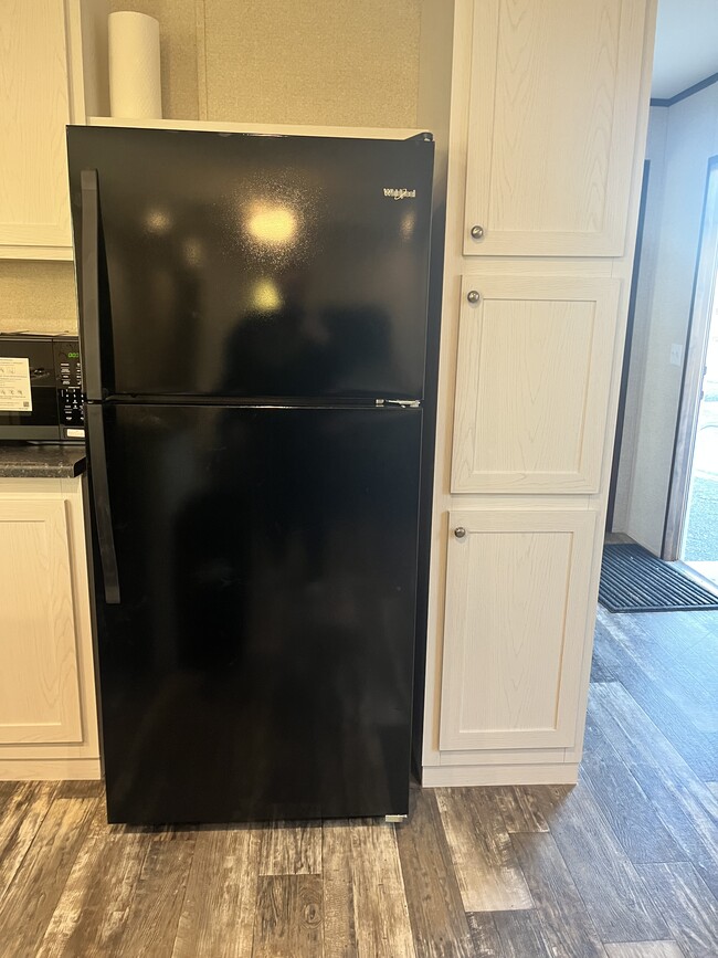 Building Photo - 378 Antley Rd