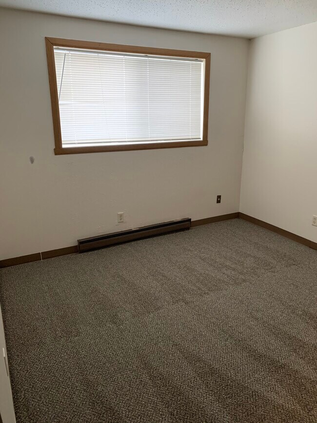 Building Photo - 3013 10th St N