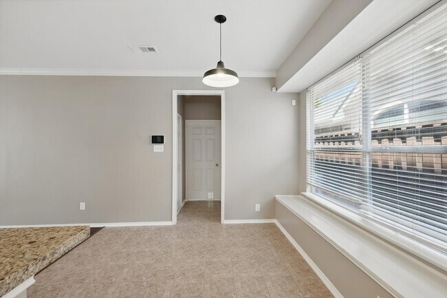 Building Photo - 3412 Pueblo Dr