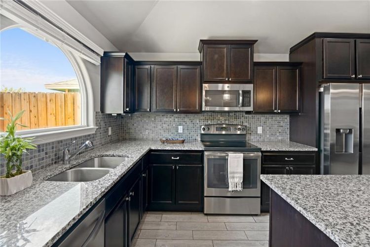 Building Photo - 7410 Russ Ln
