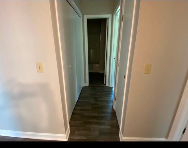 Building Photo - 3 bedroom with 2 bath brick home located in the heart of Hartsville