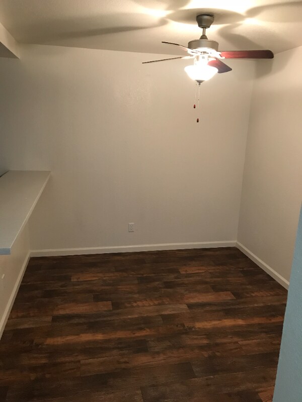 Building Photo - 9243 Elk Grove Florin Rd