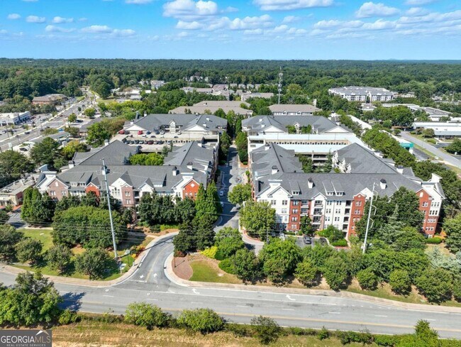 Building Photo - 1850 Cotillion Dr