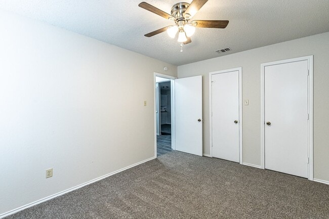Building Photo - 17 Wagnon Dr