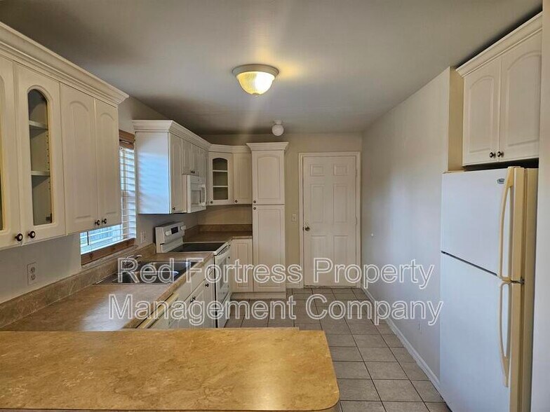 Building Photo - 1814 SW 42nd St