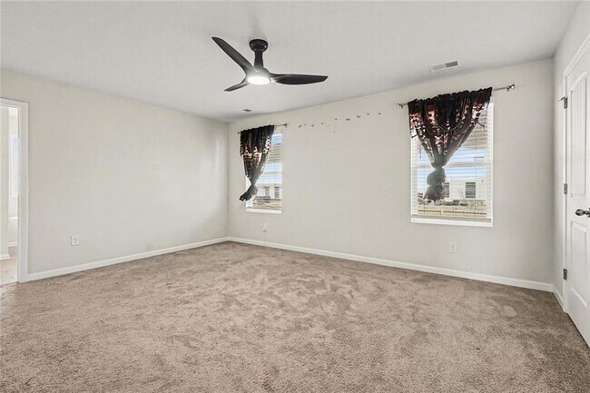 Building Photo - 318 Sandy Creek Dr