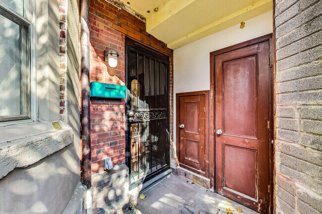 Building Photo - 1429 Clifton St NW