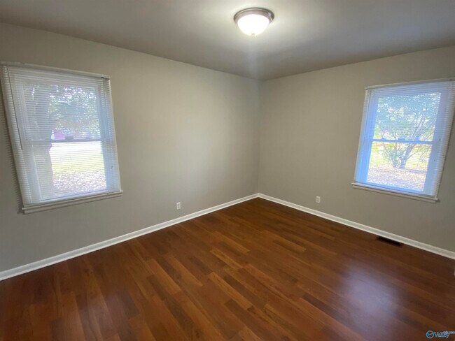 Building Photo - 1515 Clb Vw Dr NW