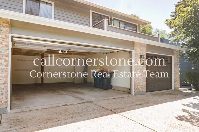 Building Photo - 3427 Clubheights Dr