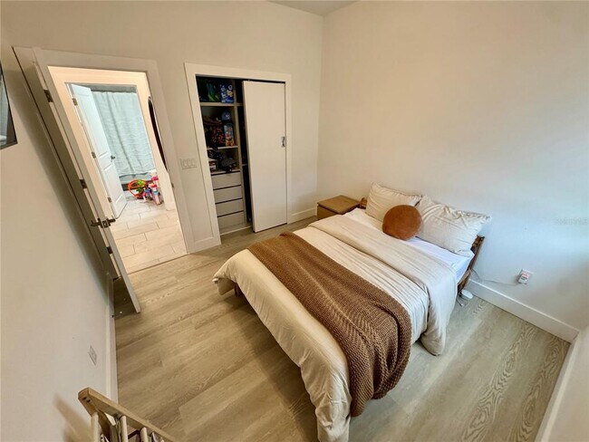 Building Photo - 4330 Davos Dr