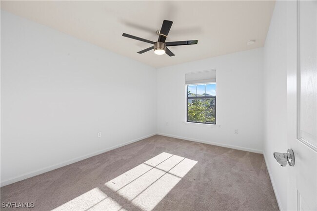 Building Photo - 4583 Lamaida Ln