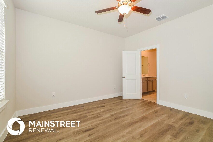 Building Photo - 332 Whiteheart Dr