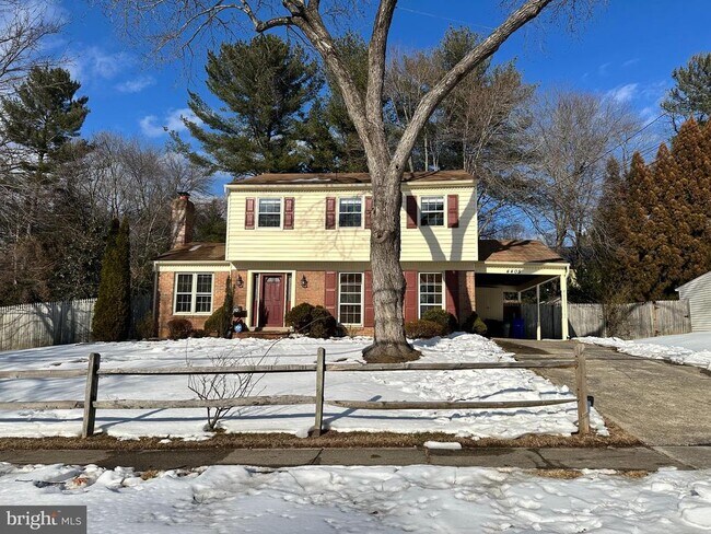 Building Photo - 4405 Bel Pre Rd