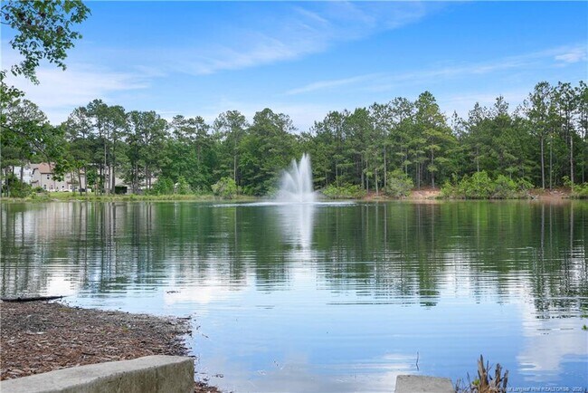 Building Photo - 415 Highgrove Dr