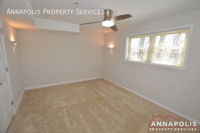 Building Photo - 1117 Primrose Ct