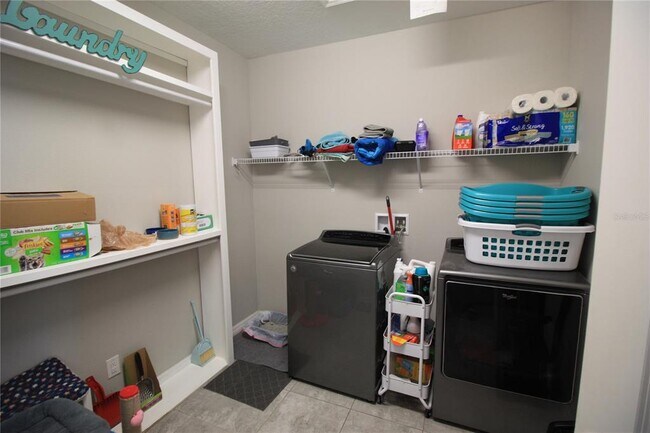 Building Photo - 1813 Hawksbill Ln