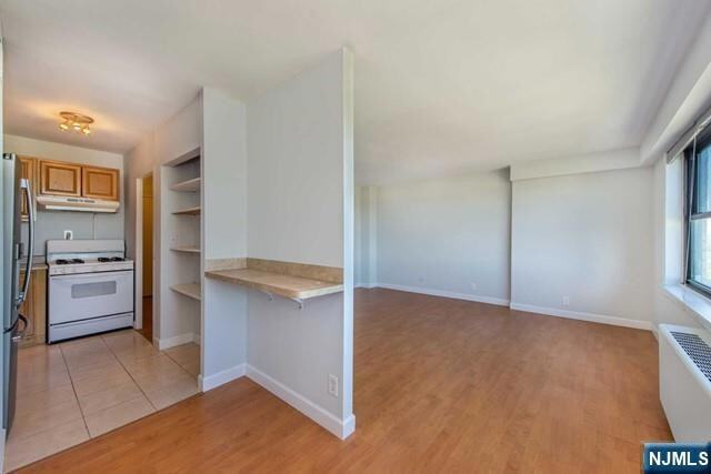Building Photo - 285 Aycrigg Ave