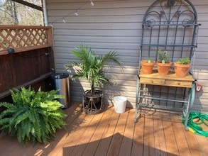 Building Photo - 271 Summerwalk Cir