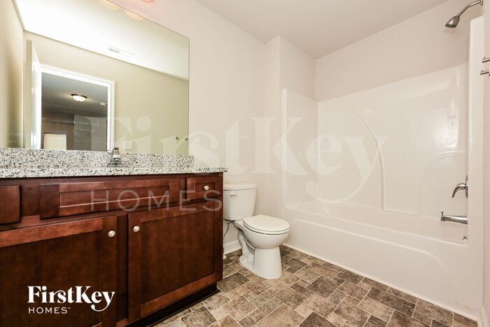 Building Photo - 152 Daisy Cir