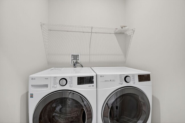 Building Photo - 19753 Grn Vlg Dr