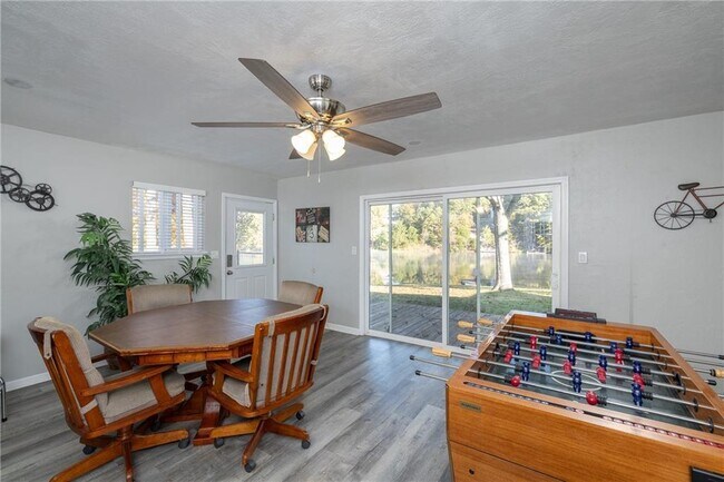 Building Photo - 12 Itetbury Ln