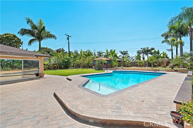 Building Photo - 3801 N Tunales Dr