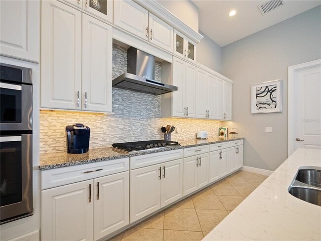 Building Photo - 15501 Panther Lake Dr
