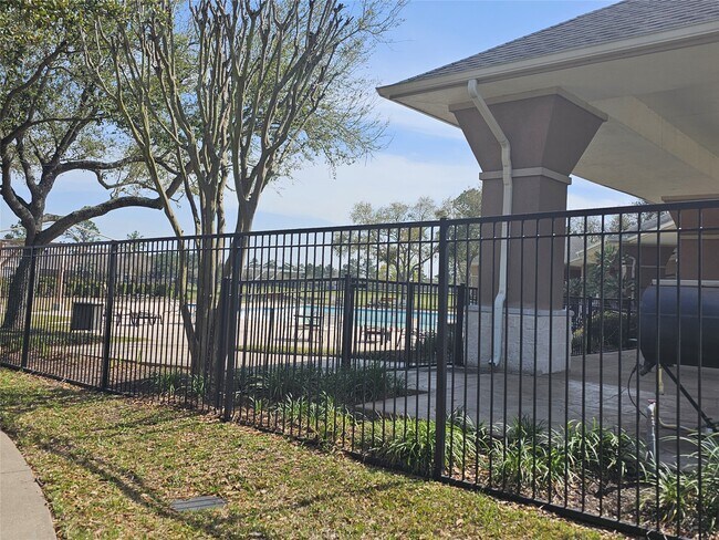 Building Photo - 3403 E Cedar Hollow Dr