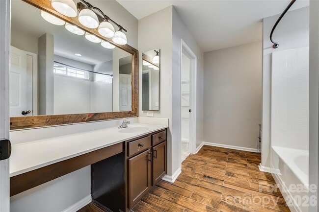 Building Photo - 618 Bayou Cir