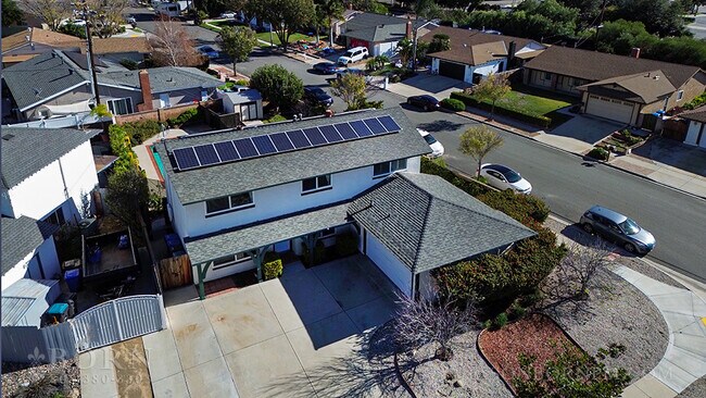 Building Photo - 2036 Brentwood St