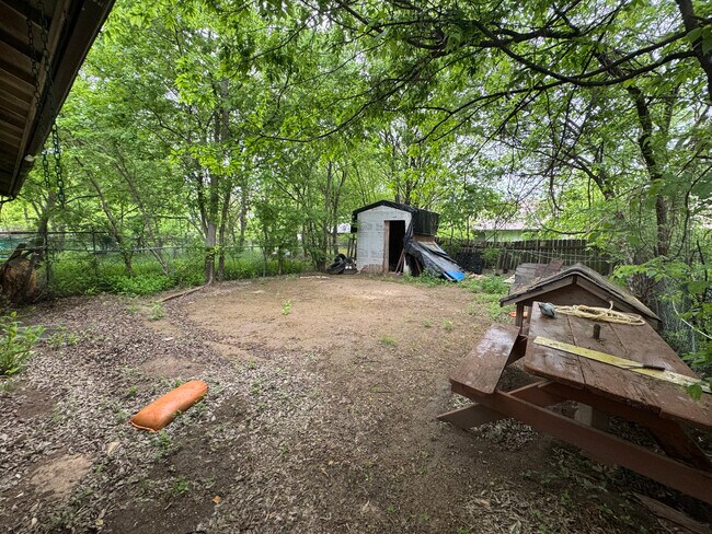 Building Photo - 10707 Lanshire Dr