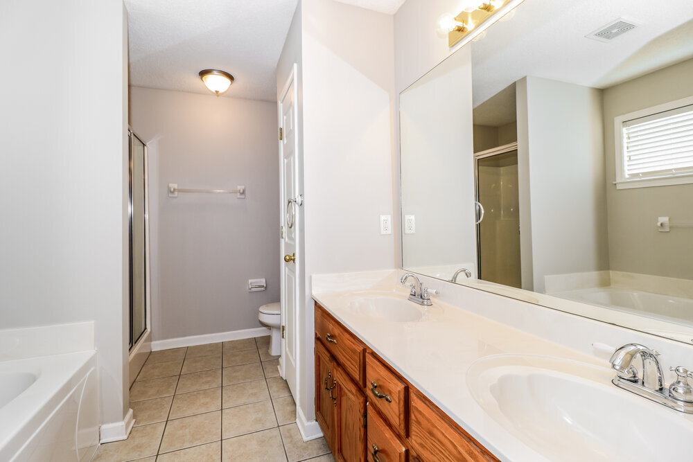 Building Photo - 7973 Jills Creek Dr