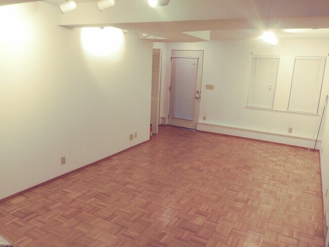 Building Photo - 9510 20th Ave NE