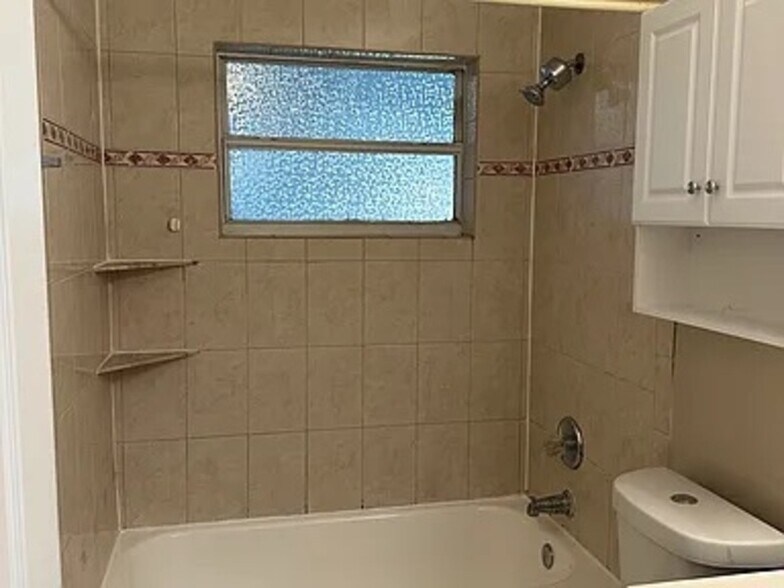 Building Photo - 1117 Princewood Dr