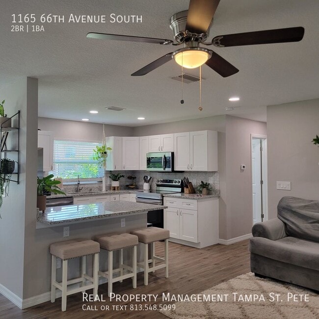 Building Photo - OUTSTANDING ST PETERSBURG POOL HOME AVAILA...