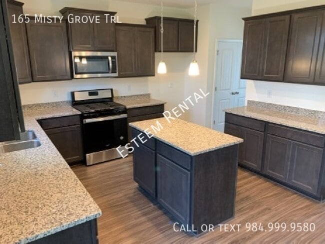 Building Photo - 165 Misty Grove Trail