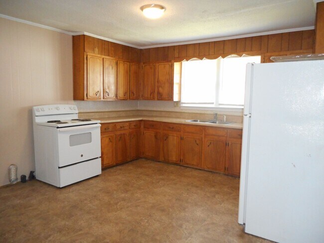 Building Photo - 4 Bedroom Near Downtown & Winthrop!