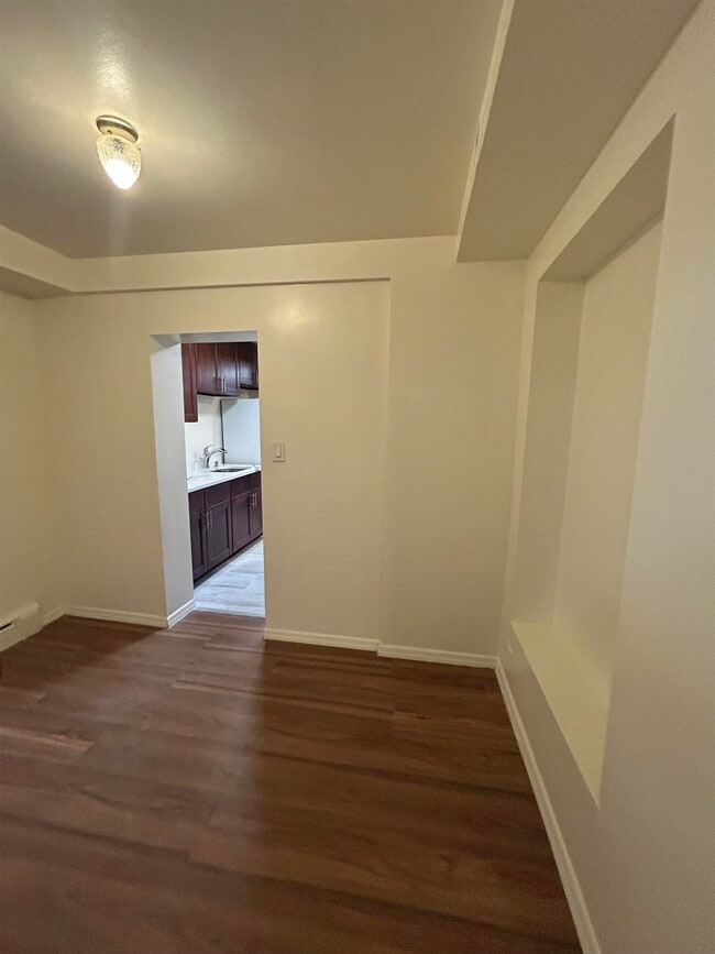 Building Photo - 330 Sip Ave