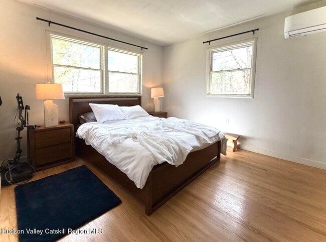 Building Photo - 13 Arnold Dr