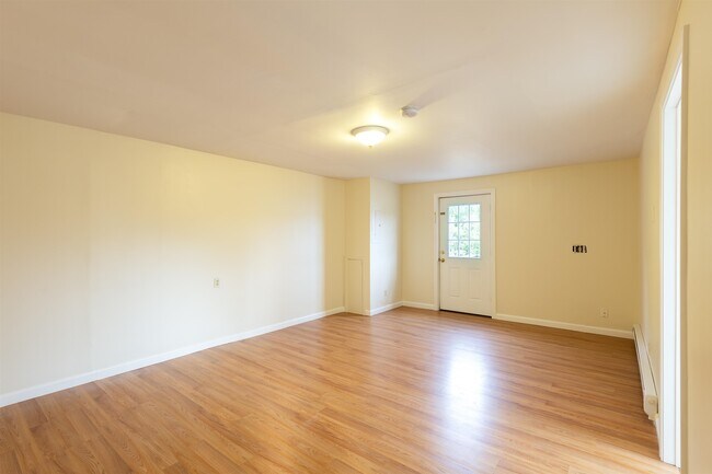 Building Photo - 4 Smoke St