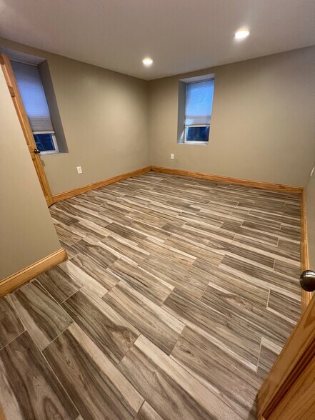 Building Photo - 152 Winchester St