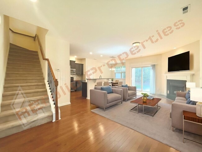 Building Photo - 429 Manchester Park Ln