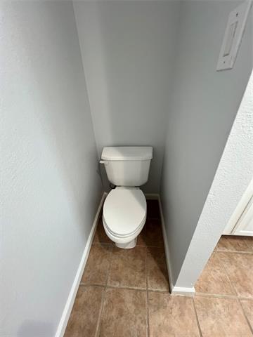 Building Photo - 1720 Plummer Dr