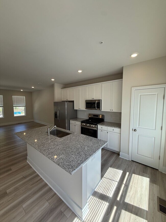 Building Photo - Stylish Townhome Overlooking River Marsh Golf Course- Cambridge, MD