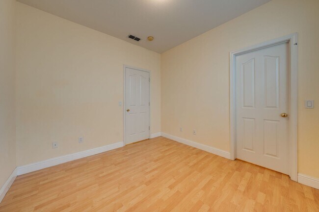 Building Photo - 9538 Fox Wind Ct