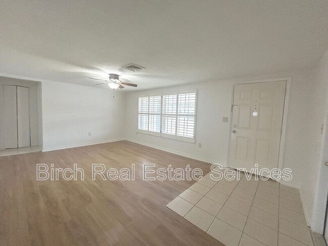 Building Photo - 7602 Cumber Dr