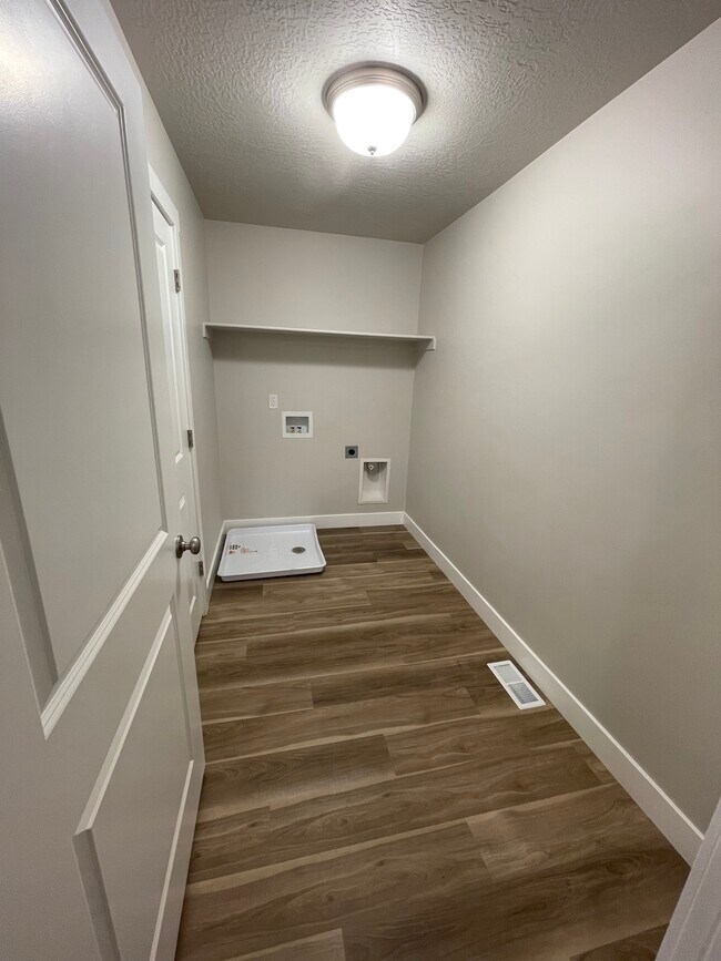 Building Photo - 54 E Ginger Gold Rd