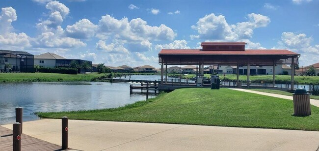 Building Photo - 3712 Greencrest Ct