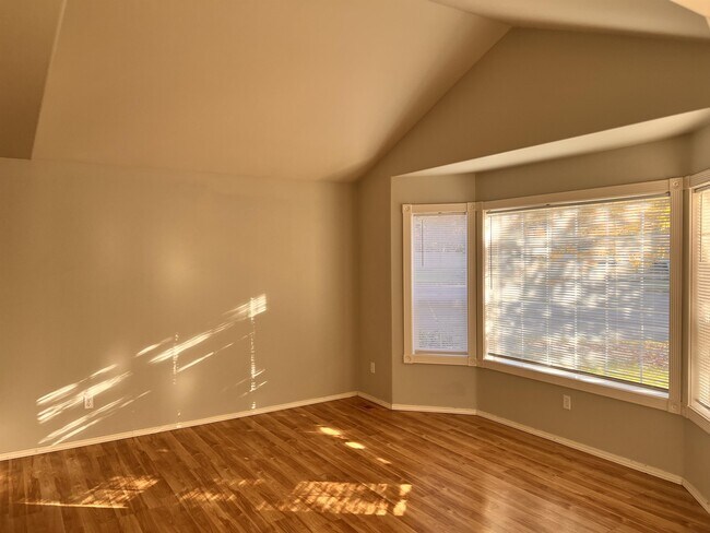 Building Photo - 9408 Cook Ct NE